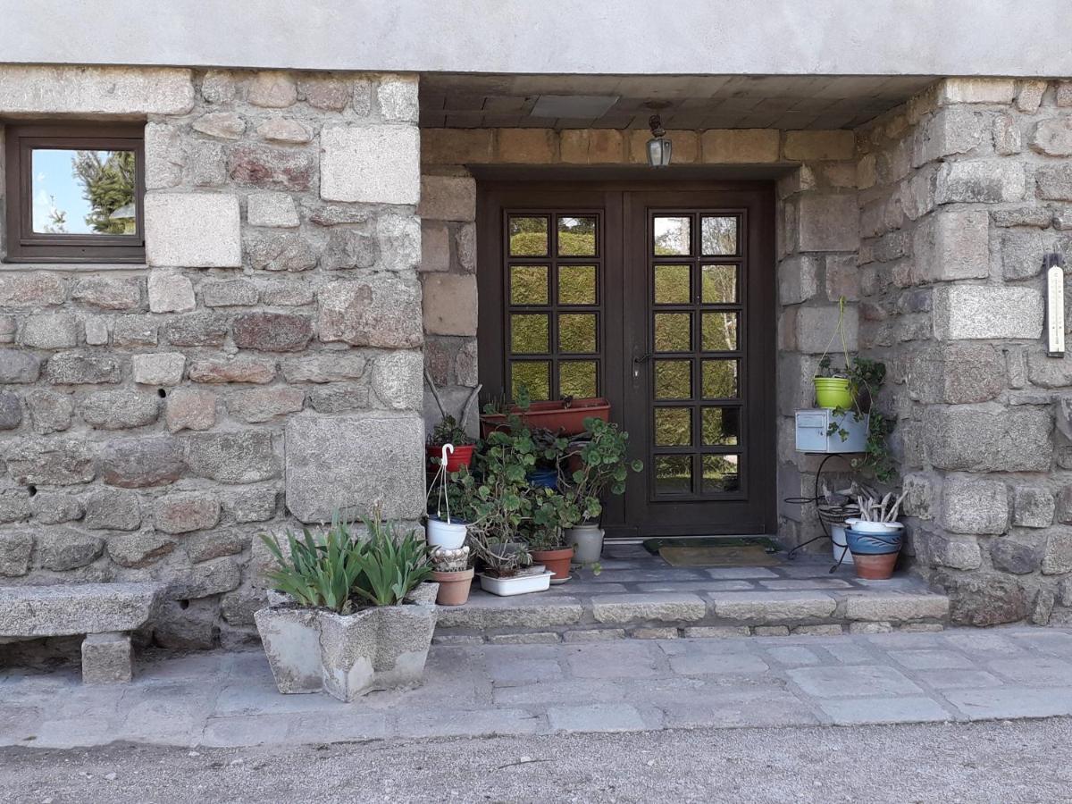 Chambre De La Baronne De Rochegrosse Otel Saint-Maurice-en-Gourgois Dış mekan fotoğraf